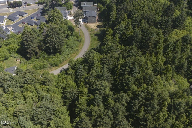 Lot 6 Se Marine Avenue, Lincoln City