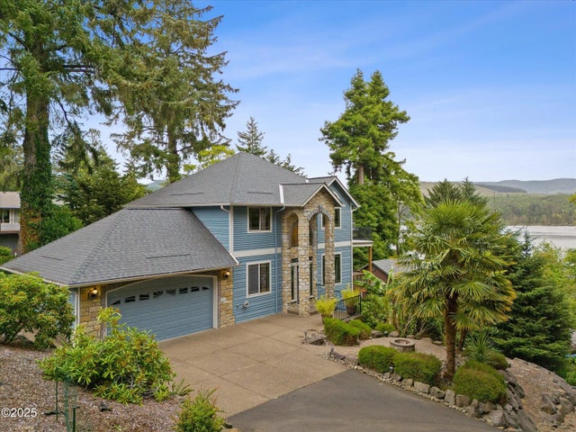 1280 Ne Regatta St, Lincoln City