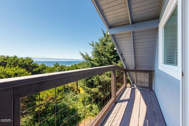 1115 Sw Whitecap Drive, Waldport