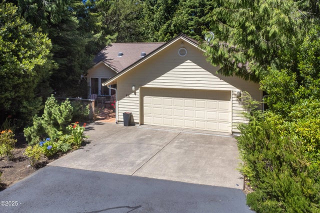 95 Sw Cormorant, Depoe Bay