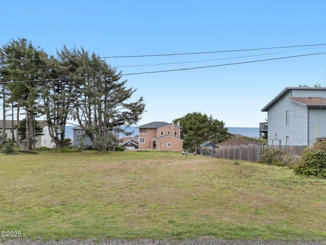Tl-7900 Ne Oar Drive, Lincoln City