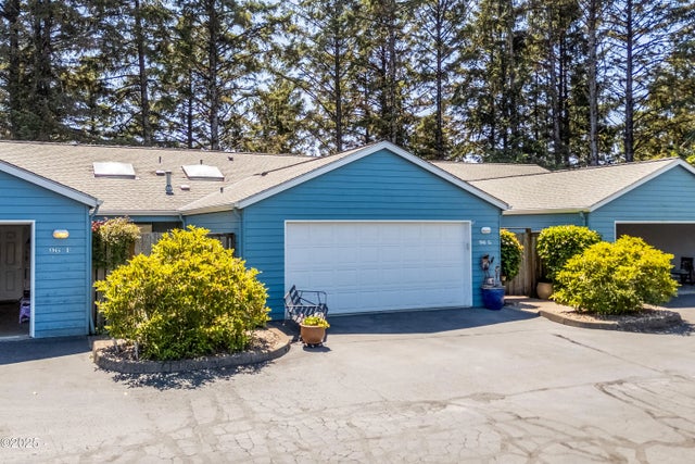 96 Nw 33rd Place G, Newport