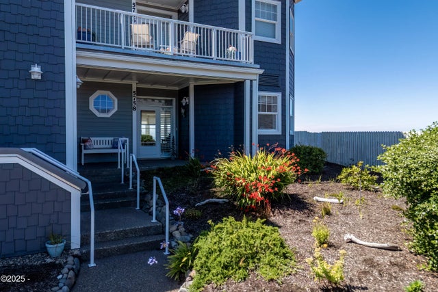 5758 Sw Cupola Drive, South Beach