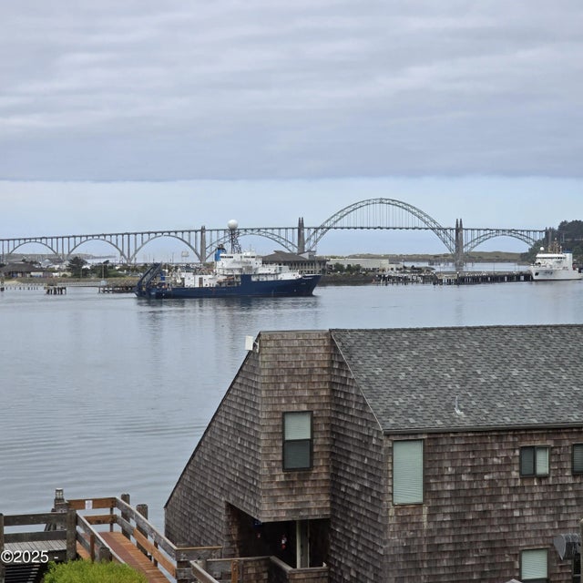 1000 Se Bay Boulevard L-3  #445, Newport