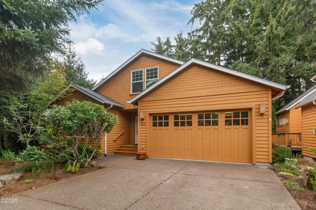 215 Nesting Glade, Depoe Bay