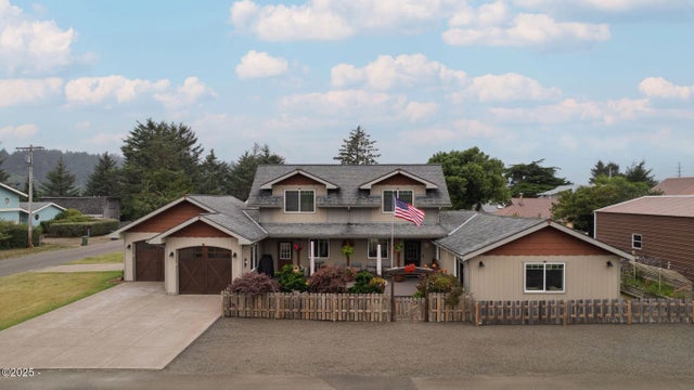 220 Ne Ruble Street, Waldport