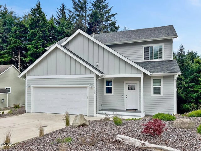 4153 Se Inlet Avenue, Lincoln City