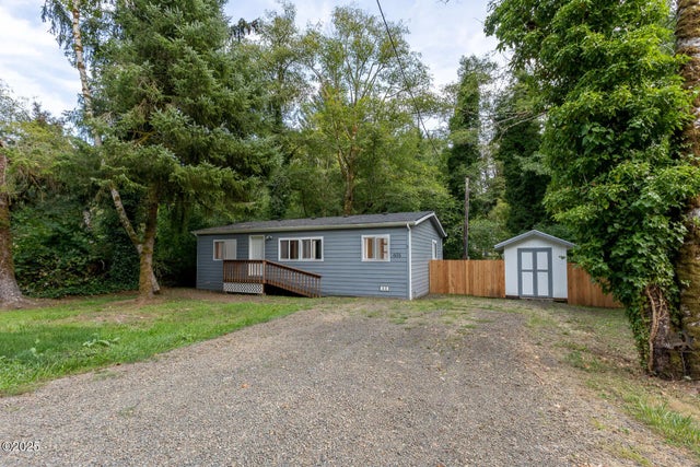 606 N Wayside Loop, Otis