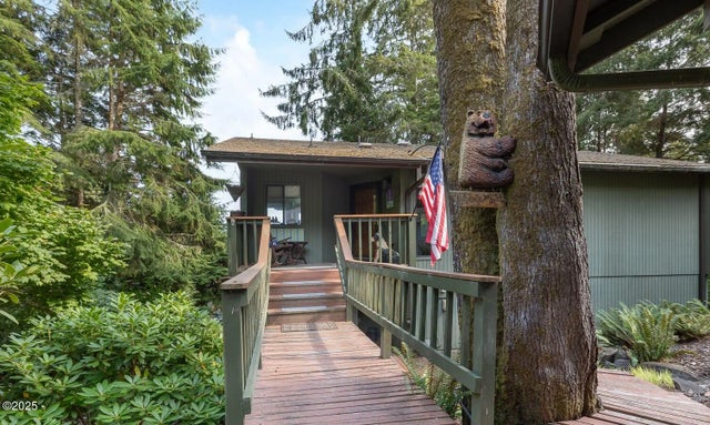 2011 Ne Devil's Ridge Road, Lincoln City