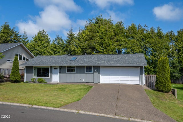 1345 Sw Fairway Drive, Waldport