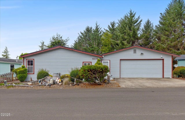 6235 Ne Evergreen Lane, Newport