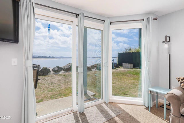 1116 Sw 51st Street 107, Lincoln City