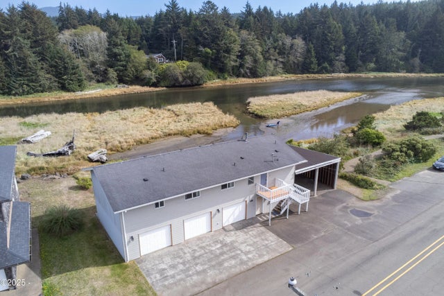 4850 Se 51st Street, Lincoln City