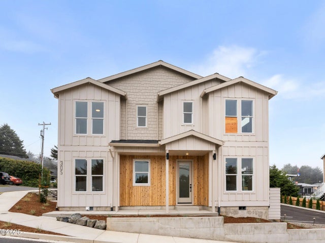 305 Se Jetty Avenue A, Lincoln City