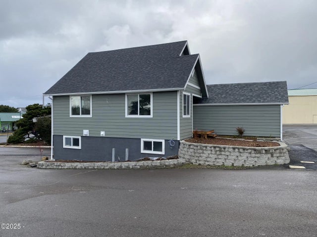 1333 Ne Keel Avenue, Lincoln City