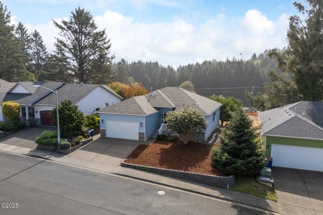 2630 Ne 45th Street, Lincoln City
