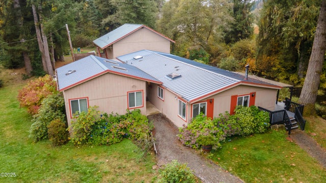 563 Moonshine Park Road, Logsden