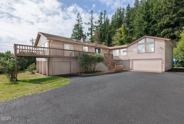 568 Se Benson Road, Newport