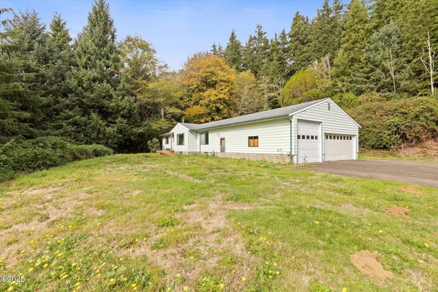 1153 S Drift Creek Road, Lincoln City