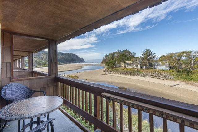 48988 U.s. 101 328, Neskowin