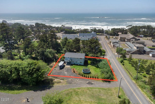 1051 Nw Art Street, Seal Rock