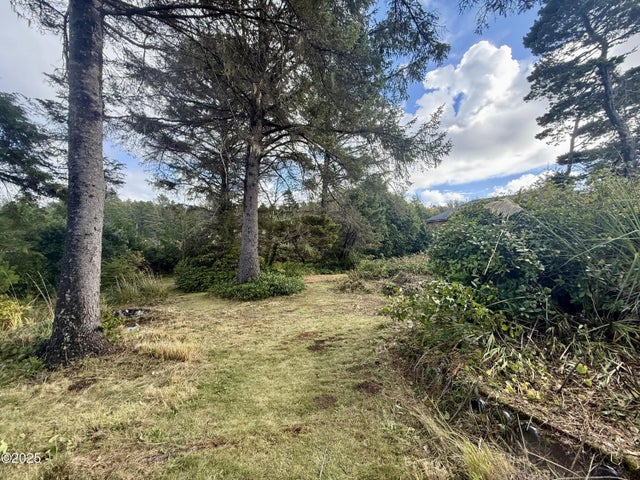 Lot 2200 Fogarty Avenue, Depoe Bay