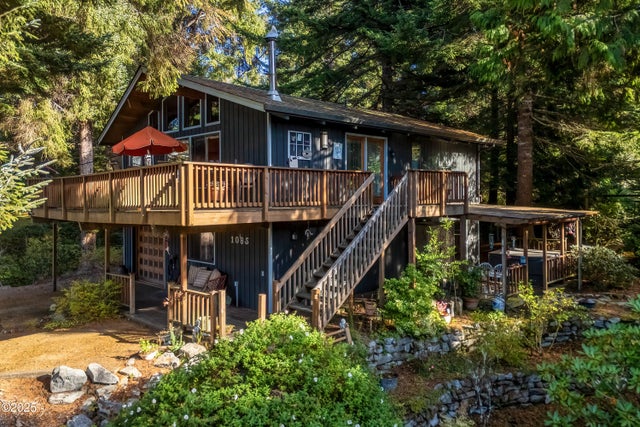 1085 Sw Norwood Drive, Waldport