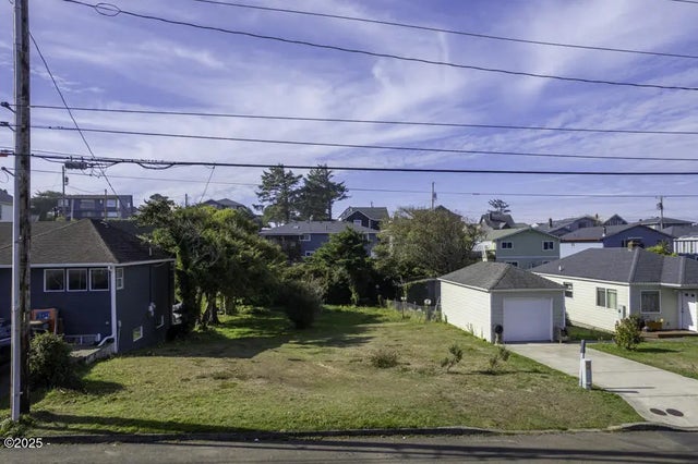 112 Sw Lee Street, Newport