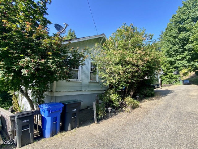 146 Ne 6th Street, Toledo