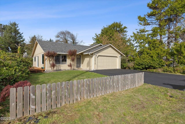 3635 Sea Mist Ave, Depoe Bay