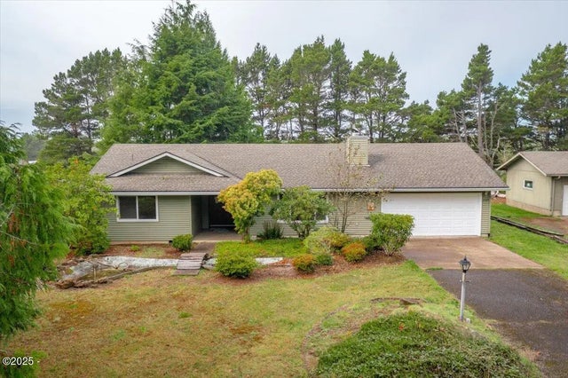 2520 S Crestline Drive, Waldport