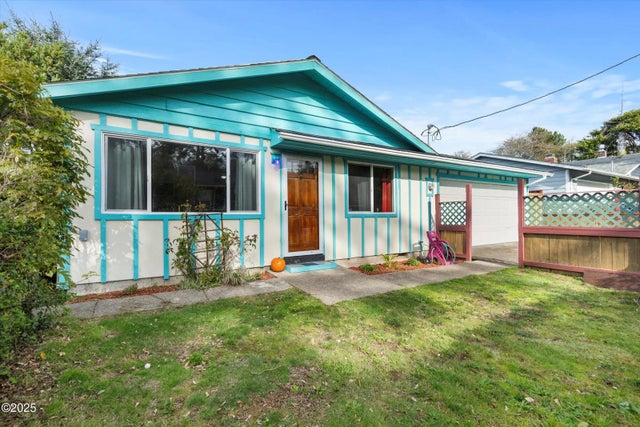 252 Nw 18th Street, Newport