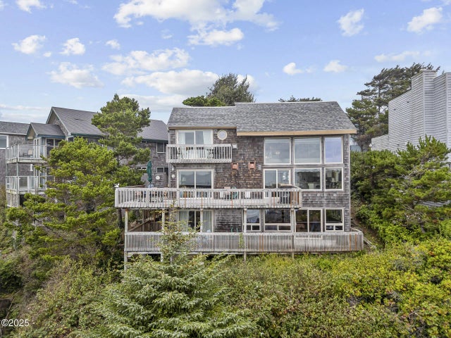 2325 Sw Bard Loop, Lincoln City