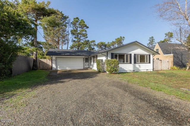 3735 Sea Mist Avenue, Depoe Bay