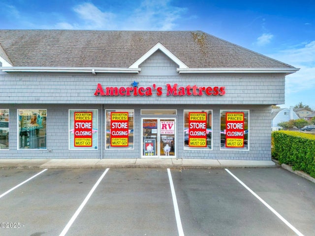 340 E Olive Street, Newport