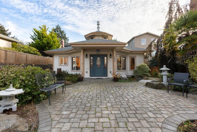 155 Sw 26th Street, Newport