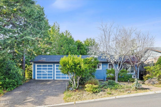1420 Sw Fairway Drive, Waldport