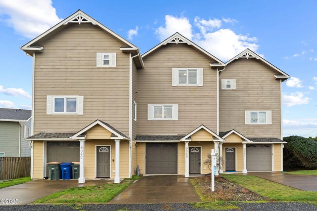 906 Sw 7th Street B, Newport