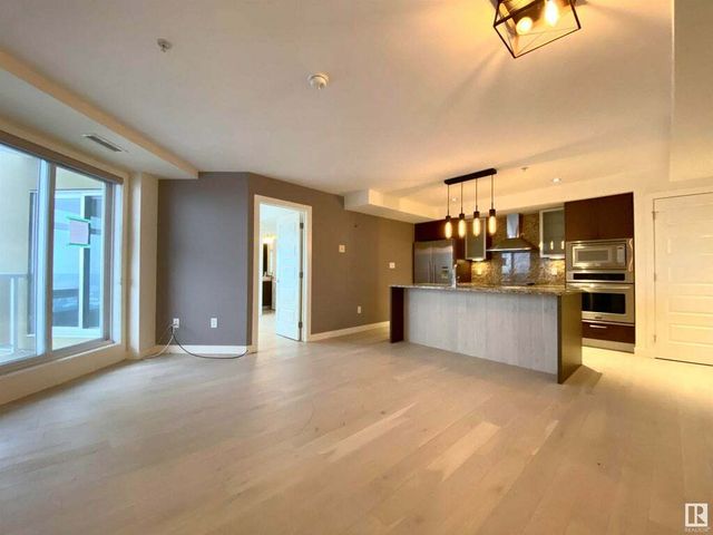 # 1507 10388 105 Street Nw, Edmonton