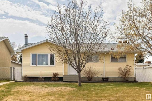 8303 36 Avenue Nw, Edmonton