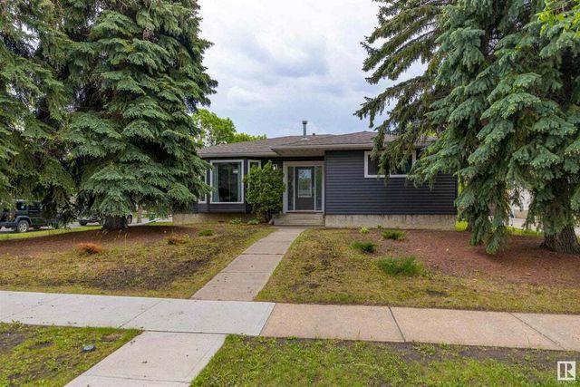 53 Gainsborough Avenue, St. Albert