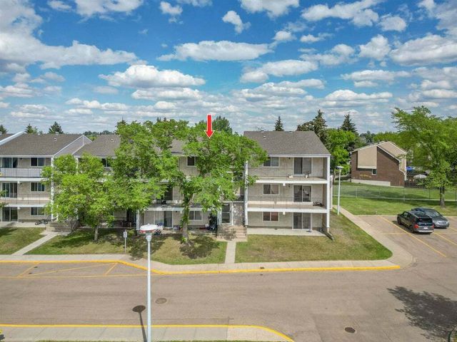 # 5 7408 38 Avenue Nw, Edmonton