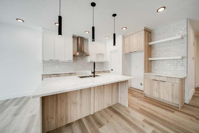 N/a, Spruce Grove