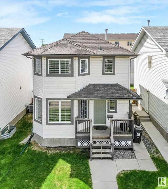 85 Erie Street S, Devon