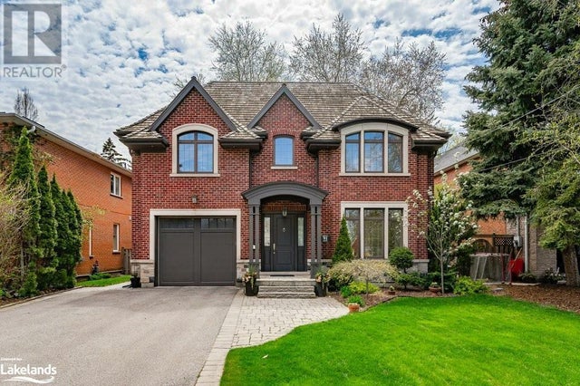 91 Ridley Boulevard, Toronto