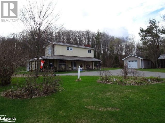 1023 Chester Crescent, Harcourt