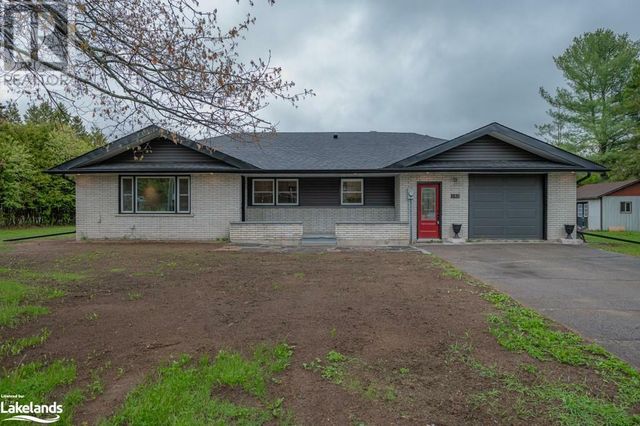 182 Bobcaygeon Road, Minden