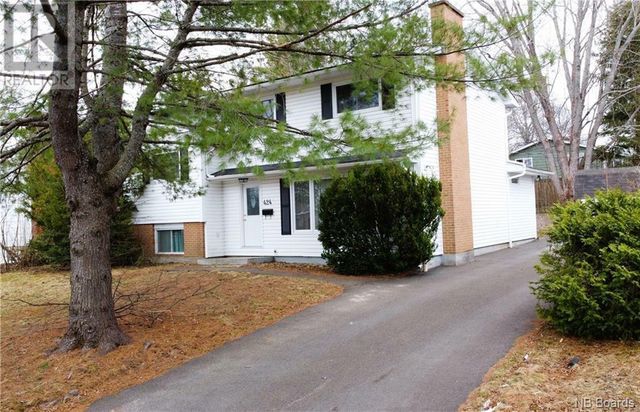 424 Dufferin Street, Fredericton