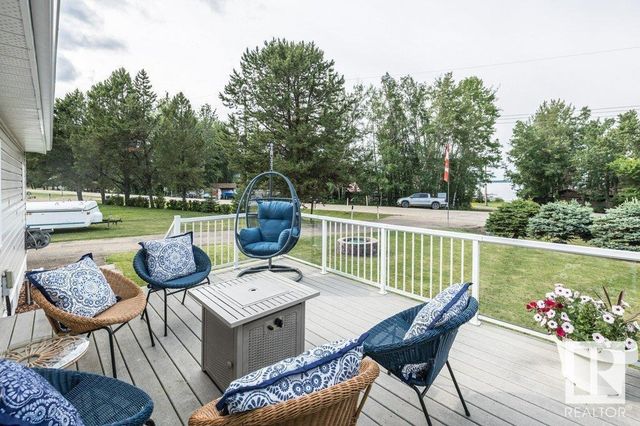 36 Lakeshore Drive, Grandview, Rural Wetaskiwin County