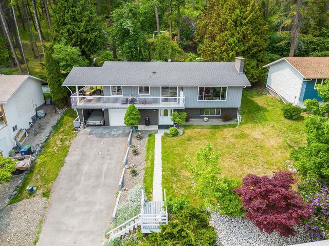 1576 Scott Crescent, West Kelowna